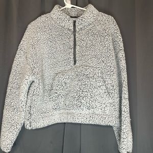 Sherpa quarter zip XL